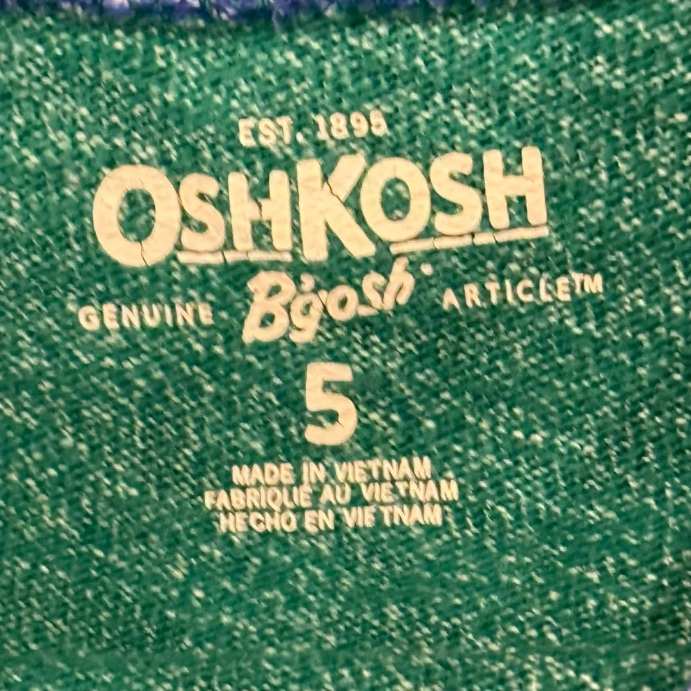 Boys’ OshKosh B’gosh Sweater Top Size 5